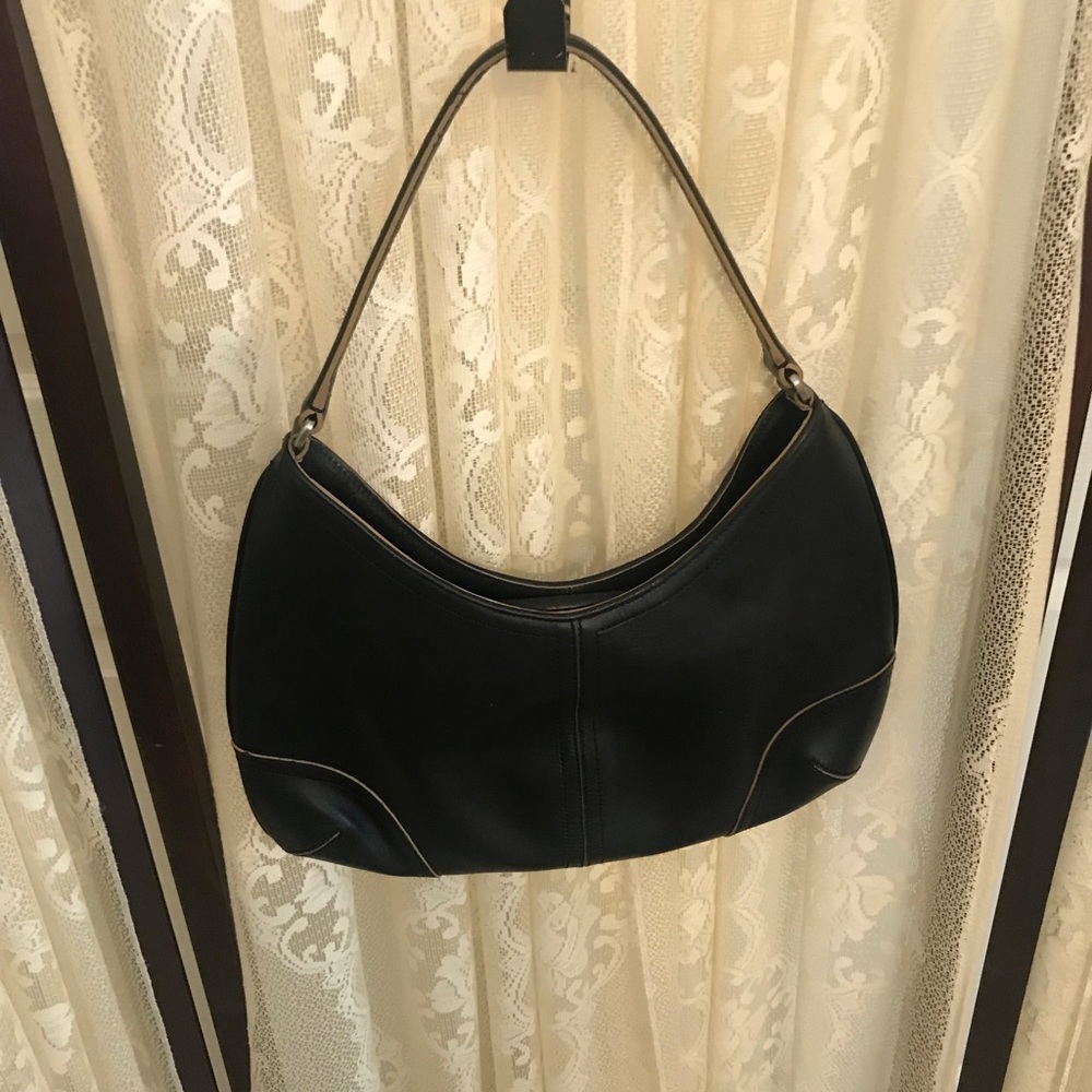 Ann Taylor leather bag.